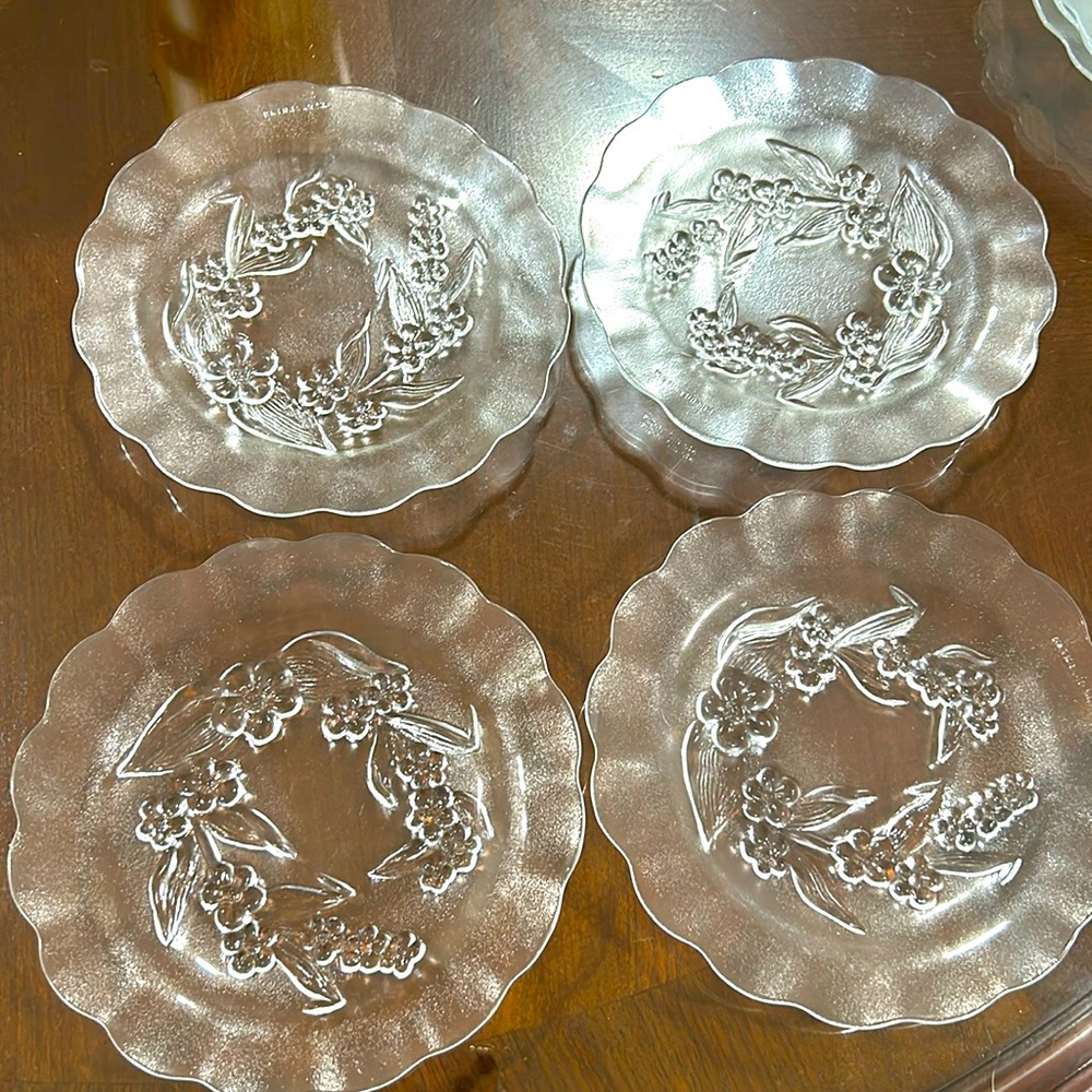 Set of 4 KIG  Indonesia Vintage Clear Salad Plate Plates Fruit Glass